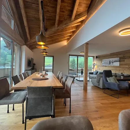 Apartment Luis - 4br Penthouse - What'app - 0034-635-520-036 - For Reservations!! *